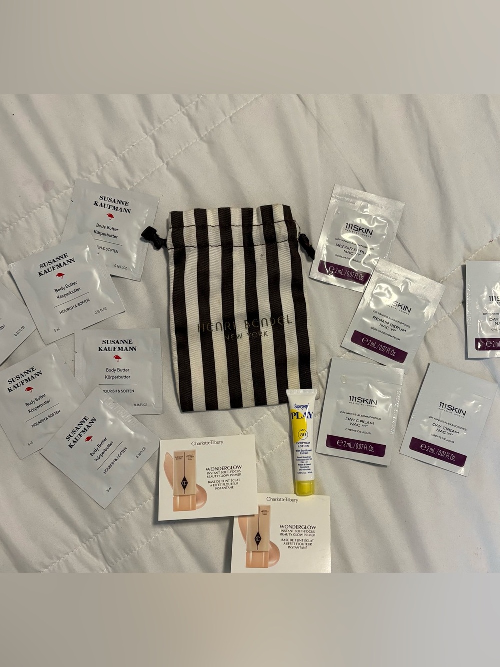 Upscale Brand Samples With Henri Bendel Pouch